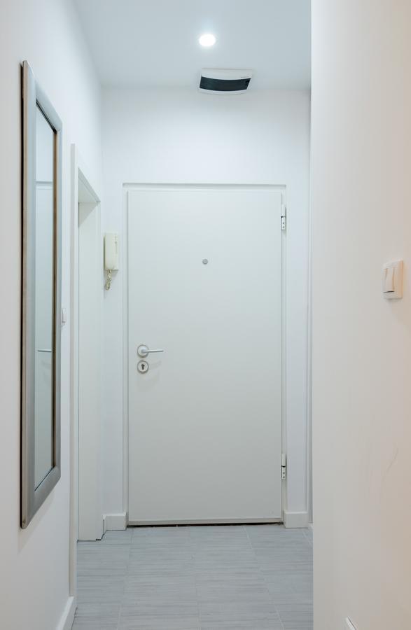 Comfortable & Lovely Apartment ベオグラード エクステリア 写真