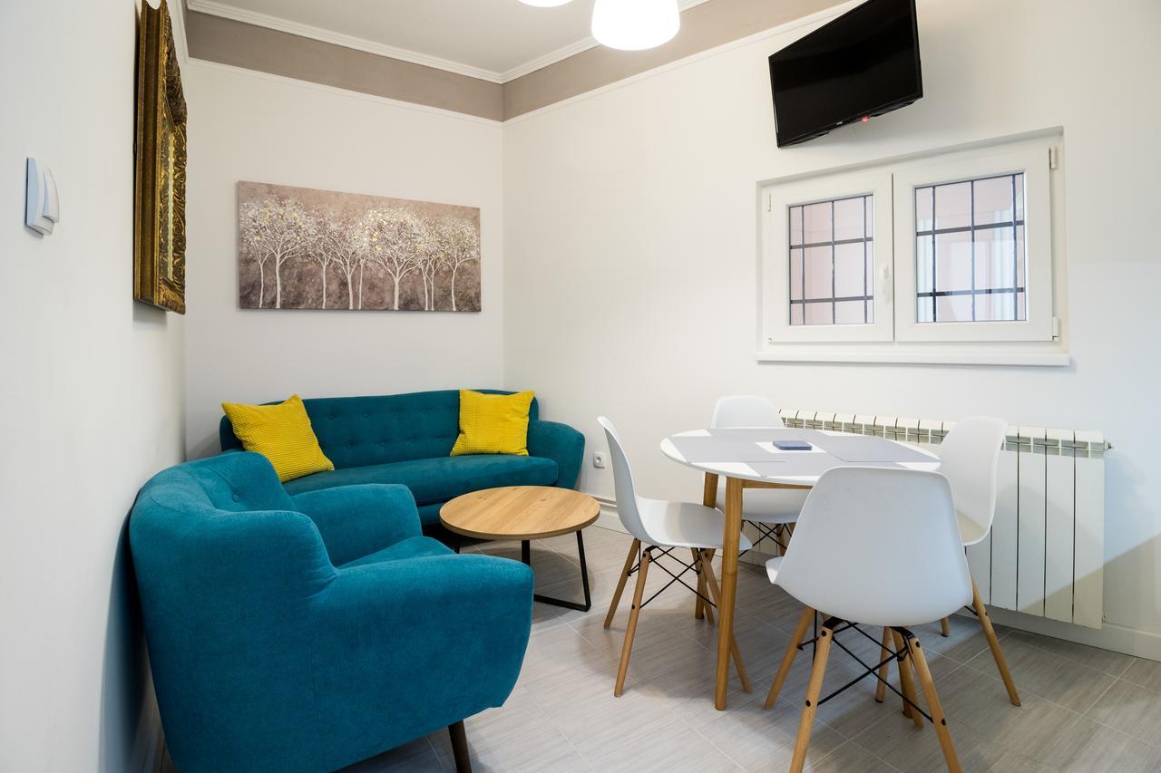 Comfortable & Lovely Apartment ベオグラード エクステリア 写真